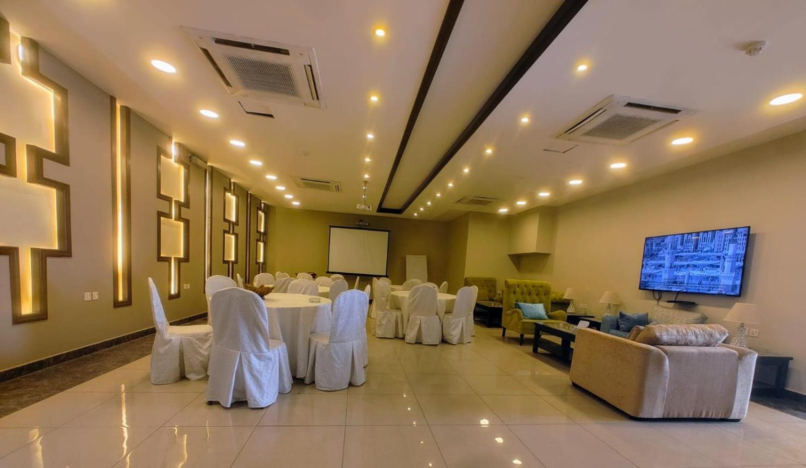 Al Mokhmalia Serviced Apartments Medína Exteriér fotografie