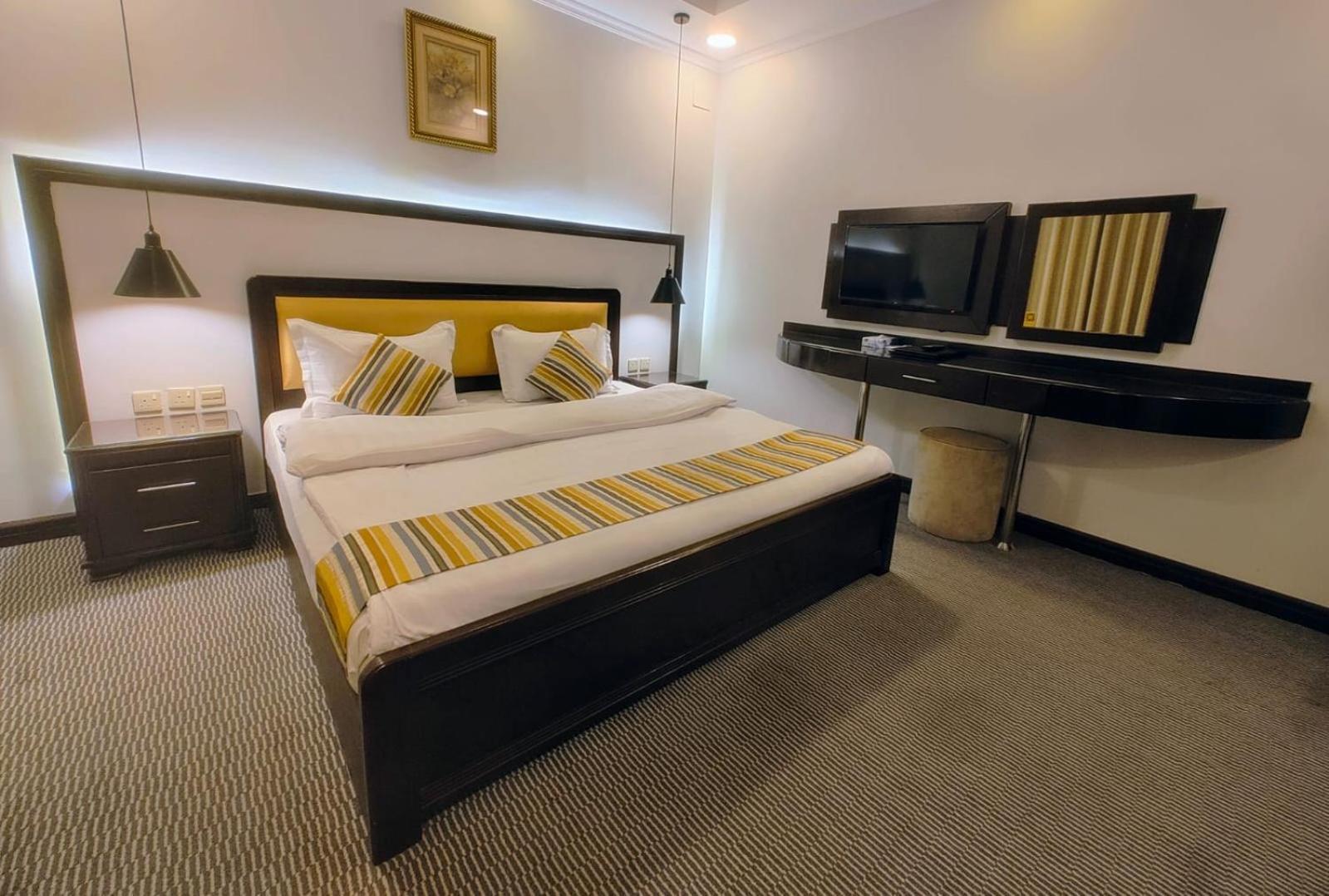 Al Mokhmalia Serviced Apartments Medína Exteriér fotografie