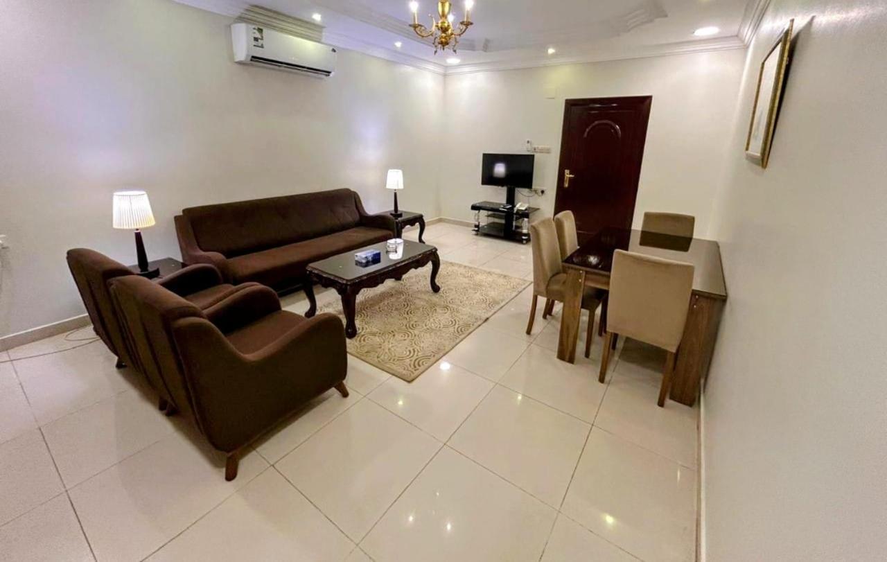 Al Mokhmalia Serviced Apartments Medína Exteriér fotografie