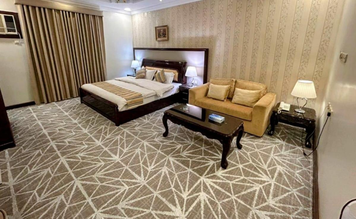 Al Mokhmalia Serviced Apartments Medína Exteriér fotografie