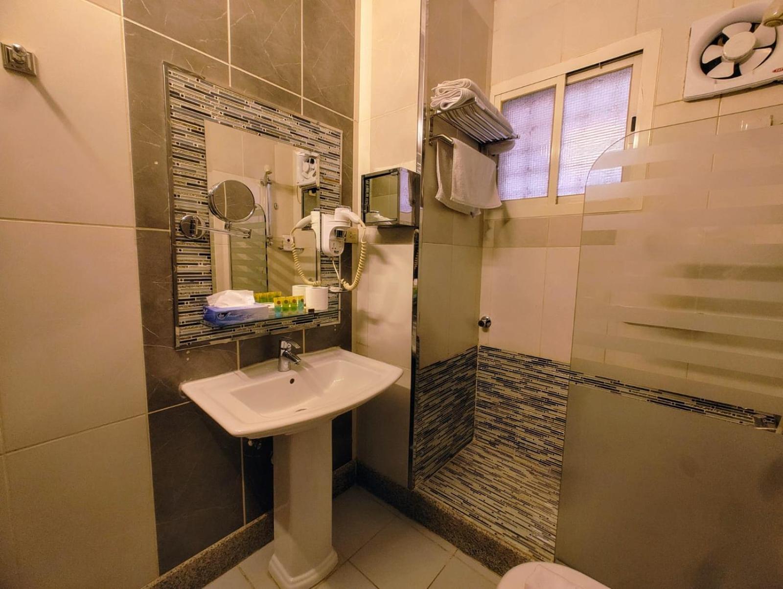 Al Mokhmalia Serviced Apartments Medína Exteriér fotografie