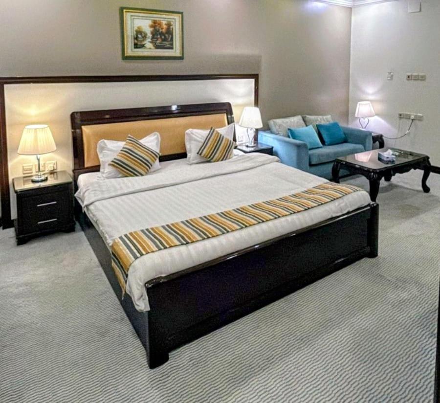 Al Mokhmalia Serviced Apartments Medína Exteriér fotografie