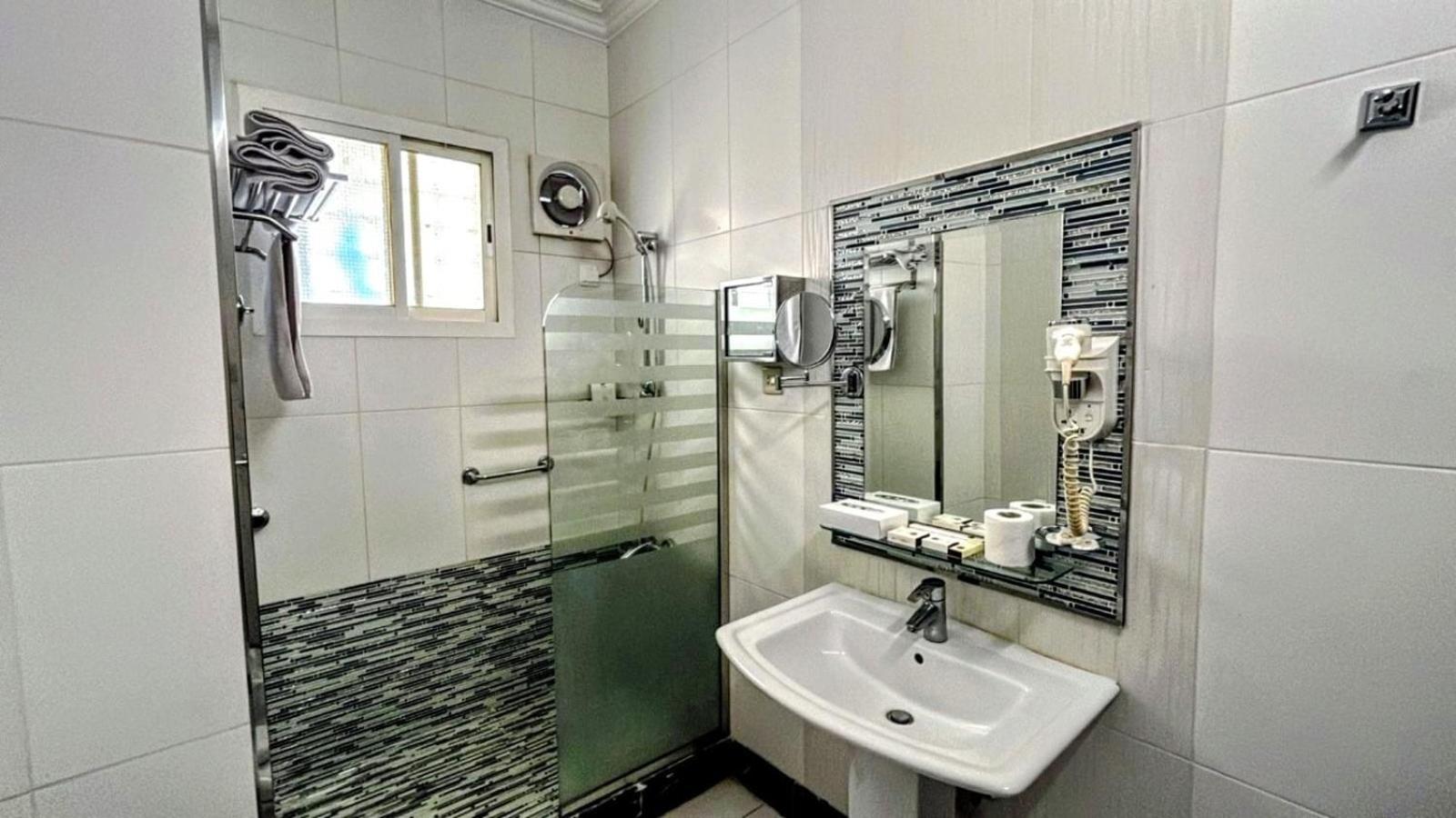 Al Mokhmalia Serviced Apartments Medína Exteriér fotografie